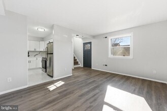 111 Presidential Dr in Gloucester Township, NJ - Building Photo - Building Photo