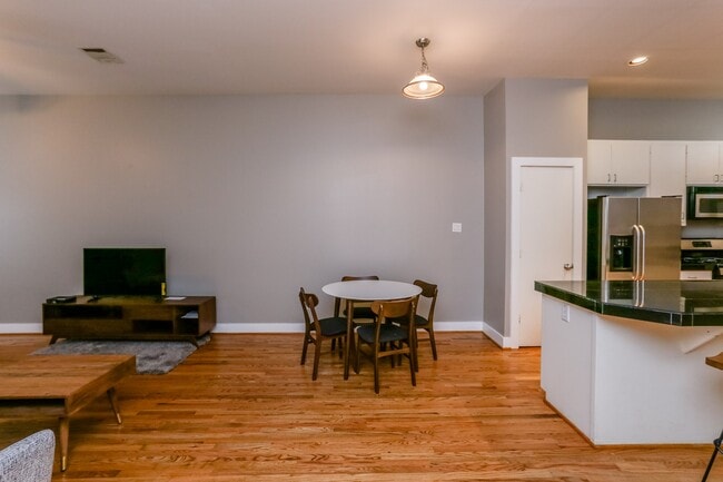 3501 Link Valley Dr.
