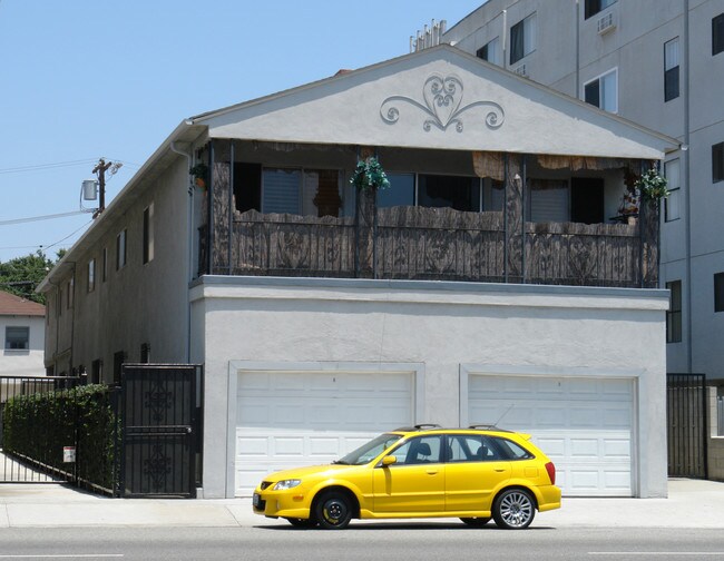 3840 Overland Ave in Culver City, CA - Building Photo - Building Photo