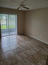 4338 Pershing Pointe Pl in Orlando, FL - Foto de edificio - Building Photo