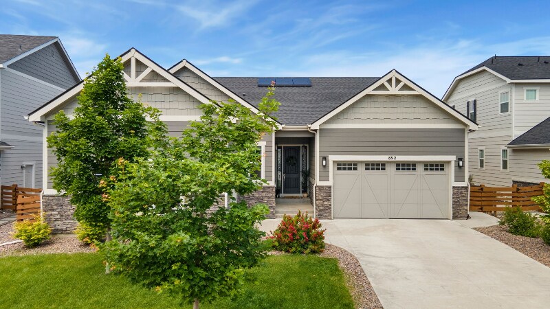 892 Sundown Way in Erie, CO - Building Photo
