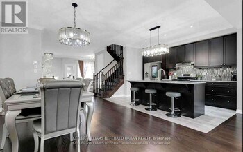 85 McMichael Ave in Vaughan, ON - Building Photo - Building Photo