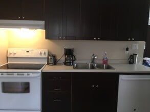 1282 Bentien Rd in Kelowna, BC - Building Photo - Building Photo