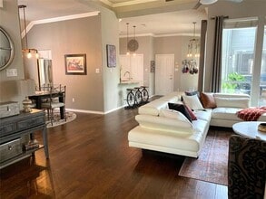 3621 Granbury Dr in Dallas, TX - Building Photo - Building Photo