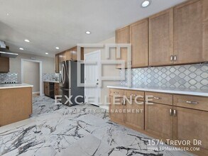 1574 Trevor Dr in San Jose, CA - Foto de edificio - Building Photo