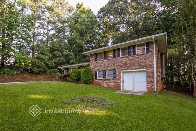 1398 Yates Ave in Austell, GA - Foto de edificio - Building Photo