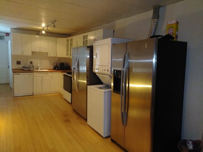 1016 S Charles St, Unit 2