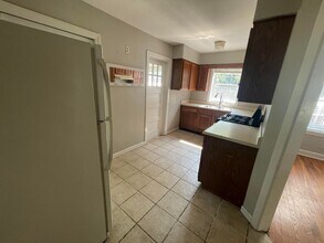 338 E Sycamore St in Fayetteville, AR - Building Photo - Building Photo