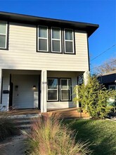 319 W Page Ave in Dallas, TX - Building Photo - Building Photo