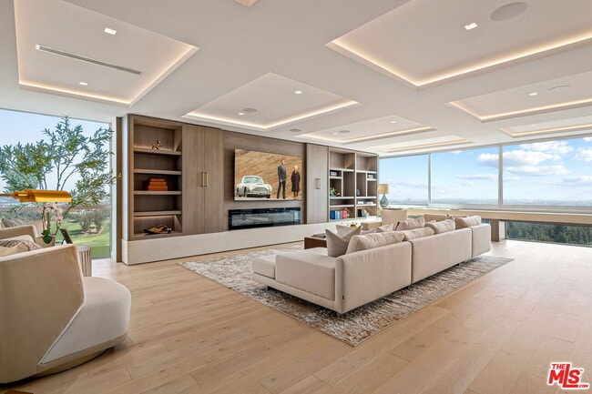 property at 2222 Ave of the Stars
