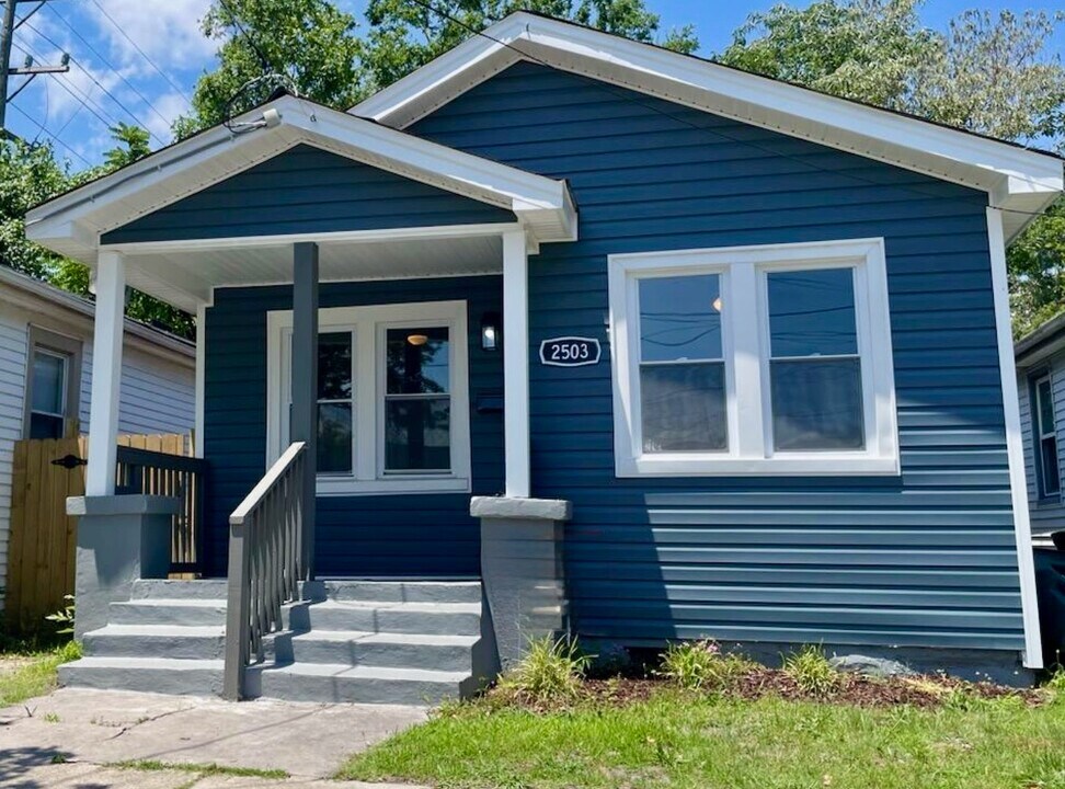 2503 Gosnold Ave in Norfolk, VA - Building Photo