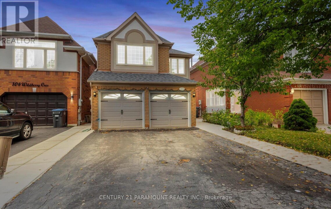 106 Wildberry Crescent in Brampton, ON - Building Photo