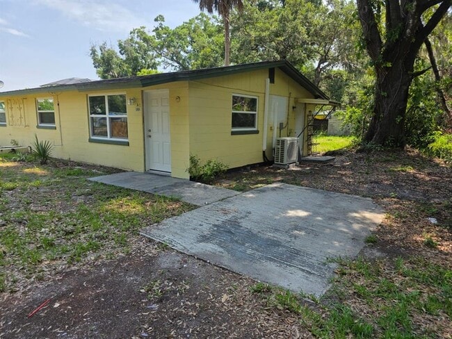 5904 Kingsview Ln in Riverview, FL - Building Photo - Building Photo