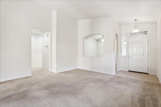 312 Lone Spur Dr in Folsom, CA - Building Photo - Building Photo