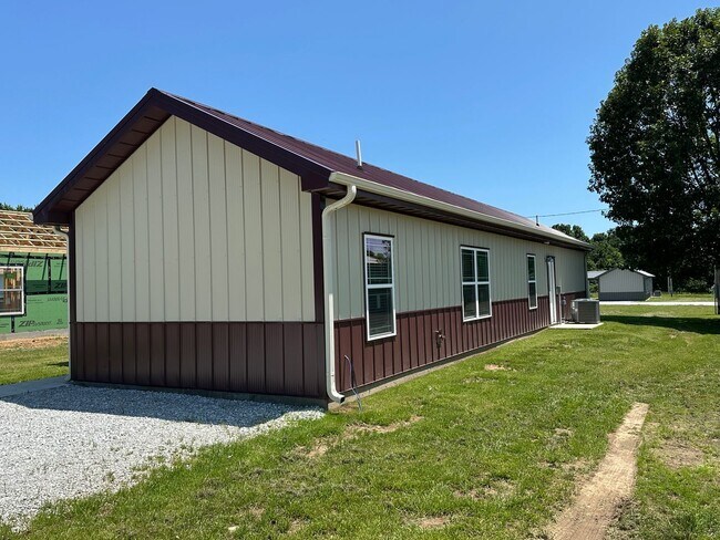 7318 Hercules Ln in Neosho, MO - Building Photo - Building Photo