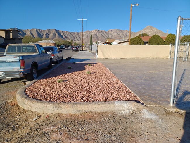 3919 Lincoln Ave, Unit 1 in El Paso, TX - Foto de edificio - Building Photo