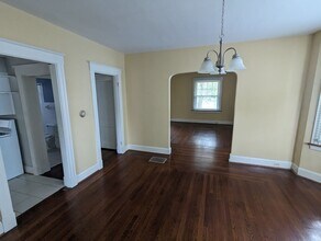 3827 Millsbrae Ave in Cincinnati, OH - Building Photo - Building Photo