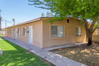 416-424 Mary Ave in Calexico, CA - Building Photo - Building Photo