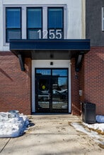 1255 Queen Ave N in Minneapolis, MN - Building Photo - Building Photo