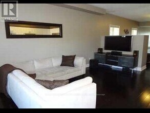 3661 Bala Dr in Mississauga, ON - Building Photo - Building Photo