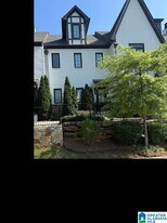 962 Lennox Blvd in Vestavia Hills, AL - Building Photo
