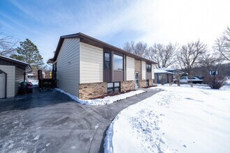 1305 Independence Ave N in Champlin, MN - Building Photo - Building Photo