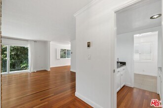 404 San Vicente Blvd in Santa Monica, CA - Building Photo - Building Photo