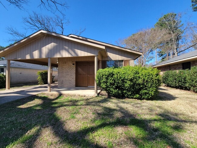 property at 4300 Hermosa Dr