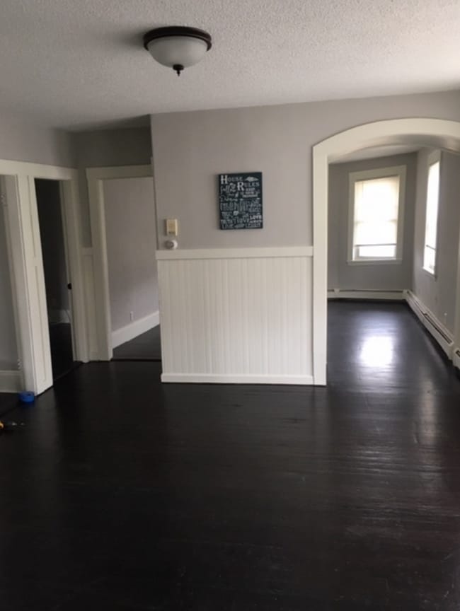 31 Howland Rd, Unit #3 Third Floor