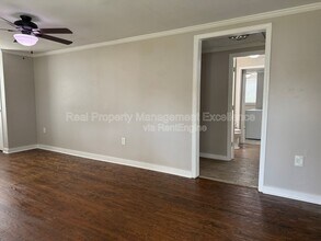 308 New Rand Rd in Garner, NC - Foto de edificio - Building Photo