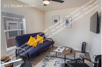 Adorable 2BR Home Close to Riverwalk and Downtown in San Antonio, TX - Building Photo - Building Photo
