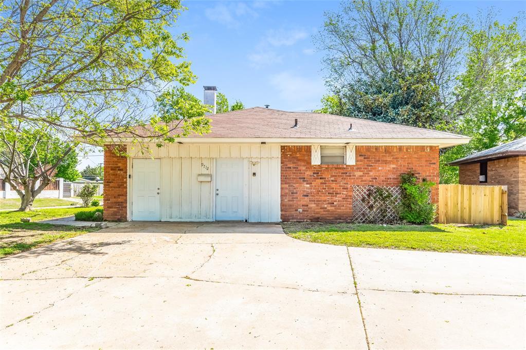 9712 Mahler Pl in The Village, OK - Building Photo