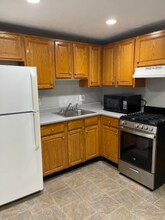 4 Stevens St-Unit -A in Peabody, MA - Building Photo - Building Photo