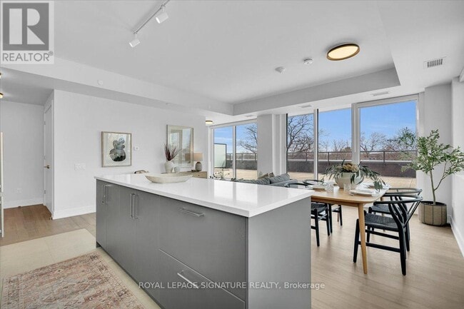 property at 664 Spadina Ave.