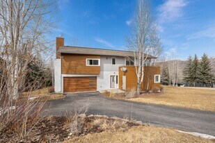 11 Russell Trail in Edwards, CO - Building Photo