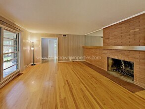 1427 Cedar Hill Ave in Dallas, TX - Building Photo - Building Photo