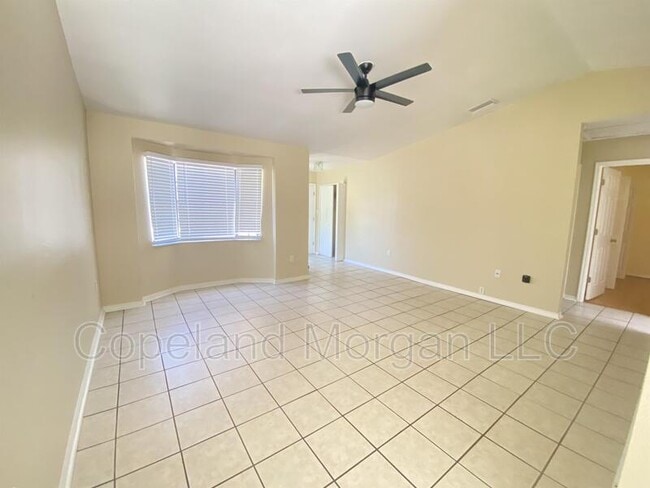 4300 Trout Dr SE in St. Petersburg, FL - Building Photo - Building Photo