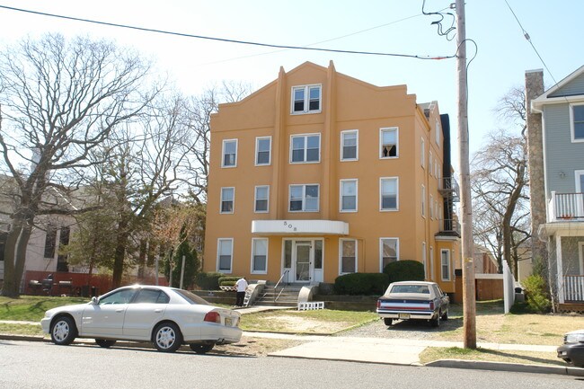 508 1st Ave in Asbury Park, NJ - Foto de edificio - Building Photo