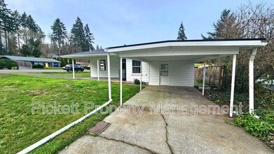 2514 Spring St in Bremerton, WA - Building Photo - Building Photo