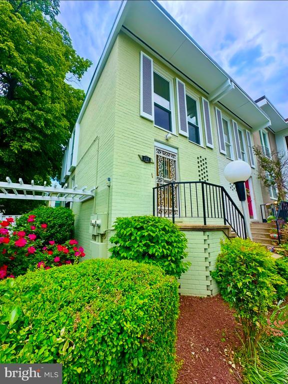 228 G St SW in Washington, DC - Building Photo - Building Photo
