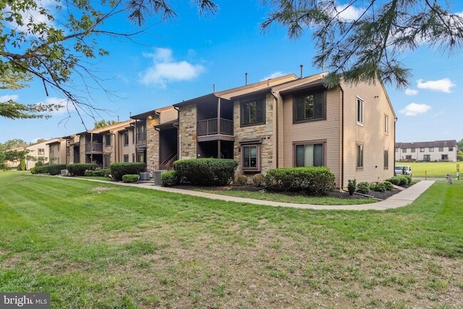 property at 36 Gena Ct