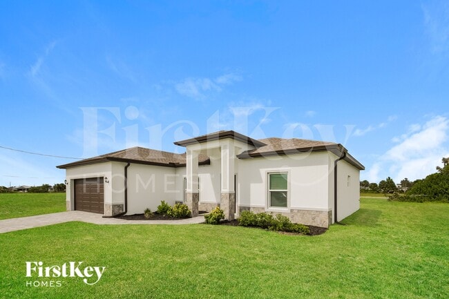 3757 NE 14th Ave in Cape Coral, FL - Building Photo - Building Photo