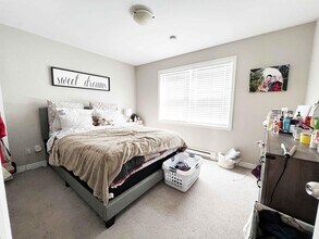 118 Seaborn St in St John's, NL - Building Photo - Building Photo