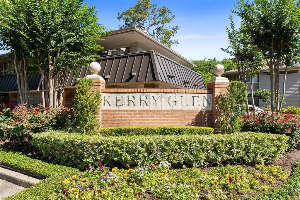 6591 Bayou Glen Rd in Houston, TX - Building Photo