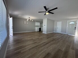 940 Laramore Dr in Las Vegas, NV - Building Photo