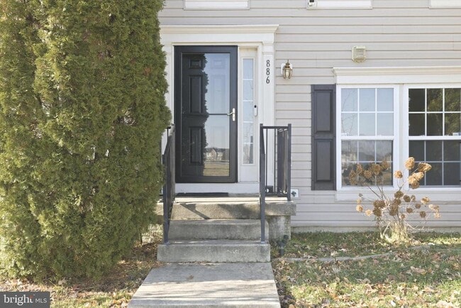 property at 886 Lowe Rd