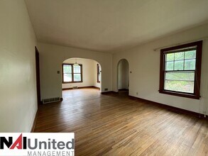 3422 Virginia St in Sioux City, IA - Building Photo - Building Photo