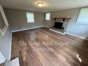 609 Gladys Dr in Middletown, OH - Building Photo - Building Photo