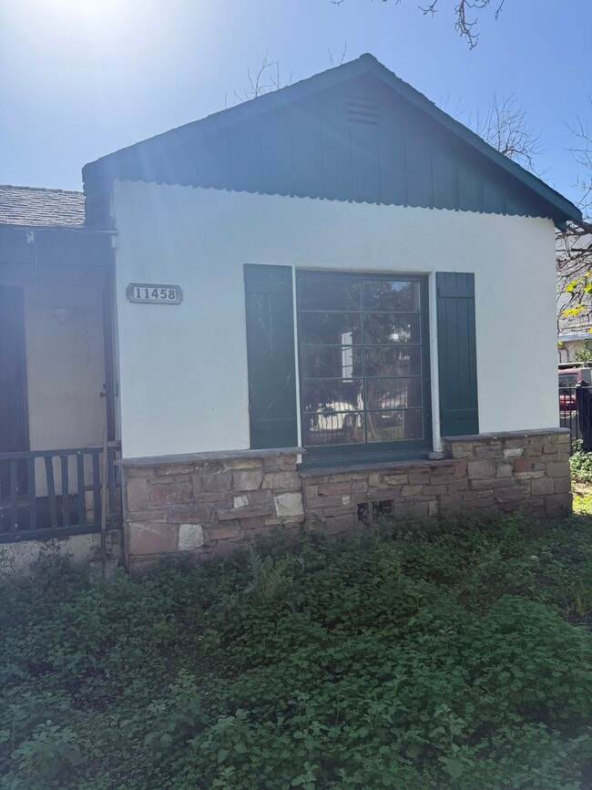 property at 11458 Albers St