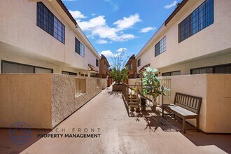 212 W. Regent St. in Inglewood, CA - Foto de edificio - Building Photo